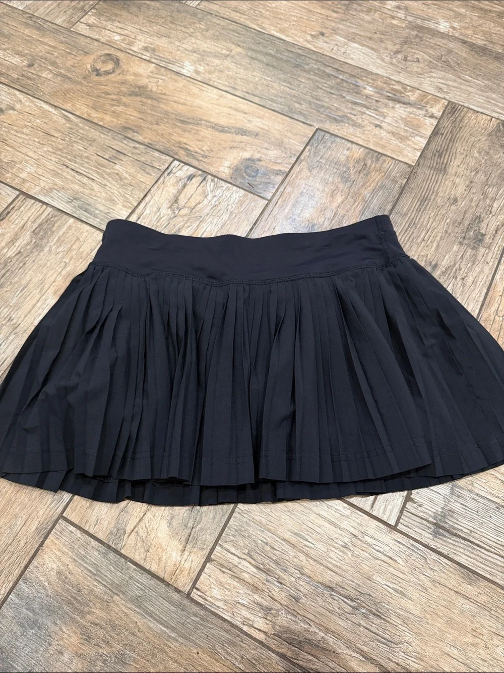 lululemon athletica lululemon pleat